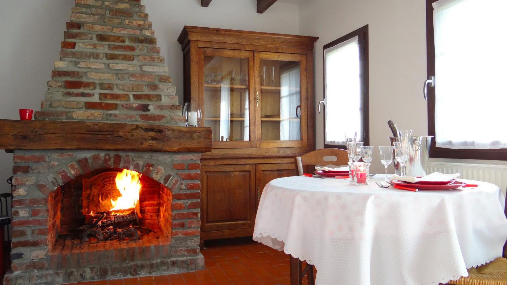Clos Des Paquerettes : Maison Avec Jardin Privatif イヴト エクステリア 写真